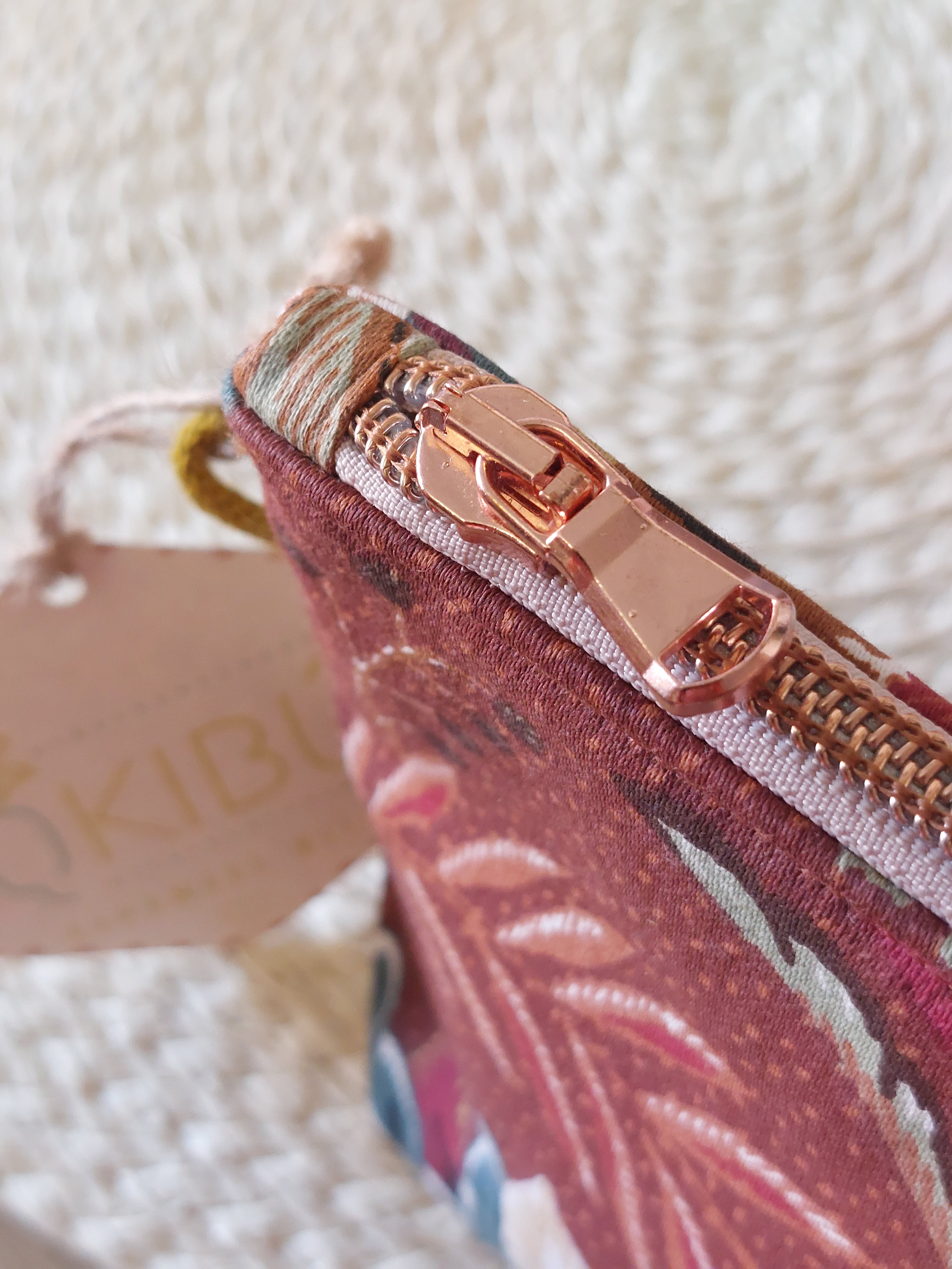 Pochette "M" Arousa Bengi