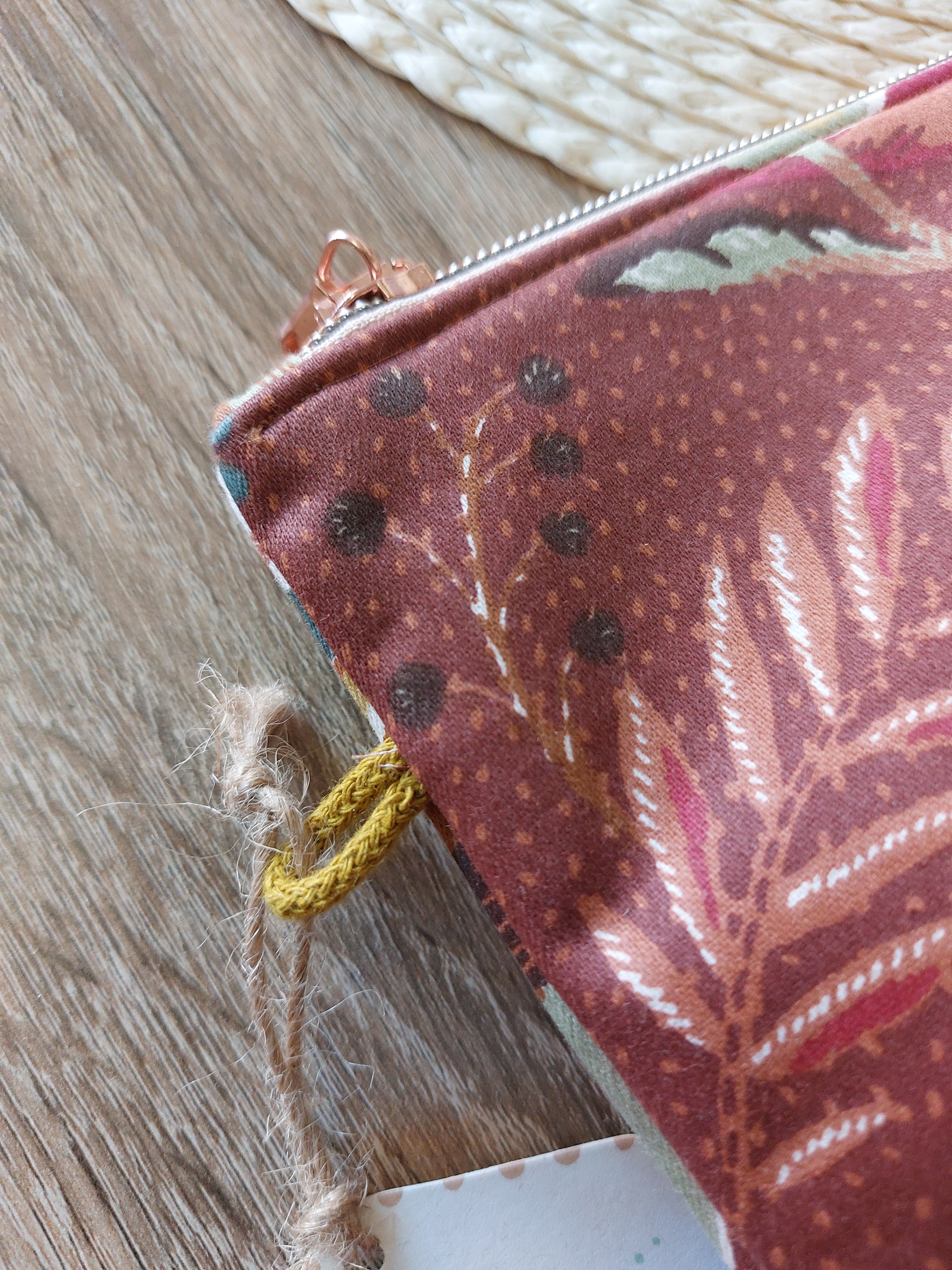 Pochette "M" Arousa Bengi