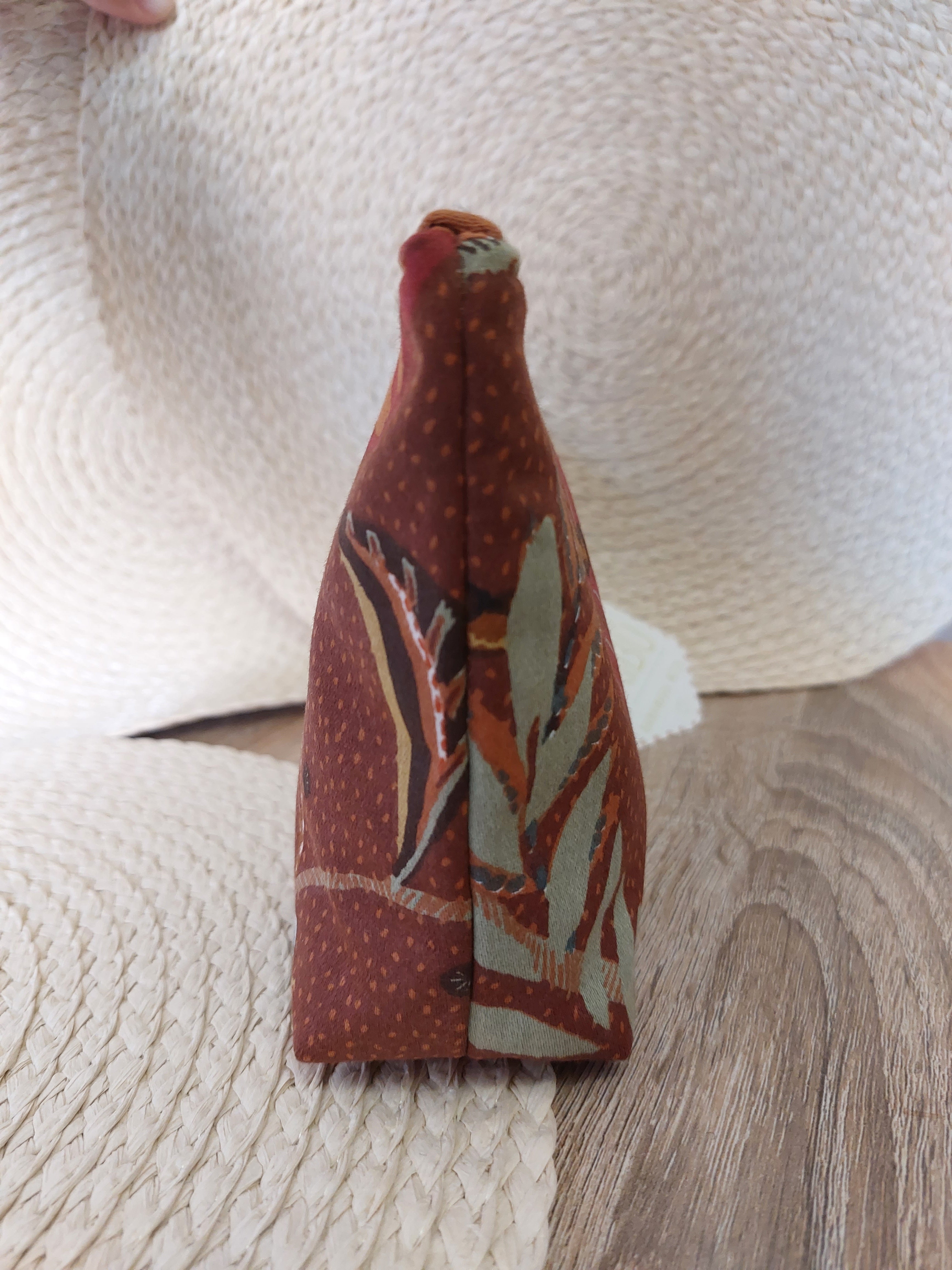 Pochette "M" Arousa Bengi